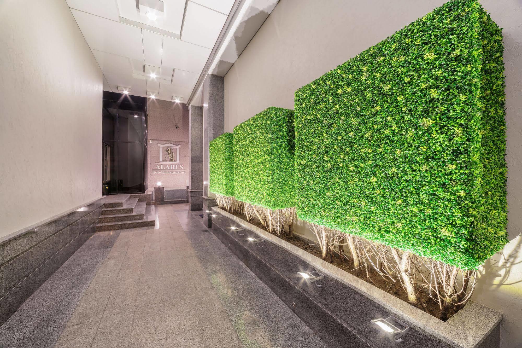 Alarus Luxe Hotel Odesa Exterior photo